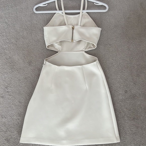 Marciano white dress SIZE XS - Picture 2 of 4